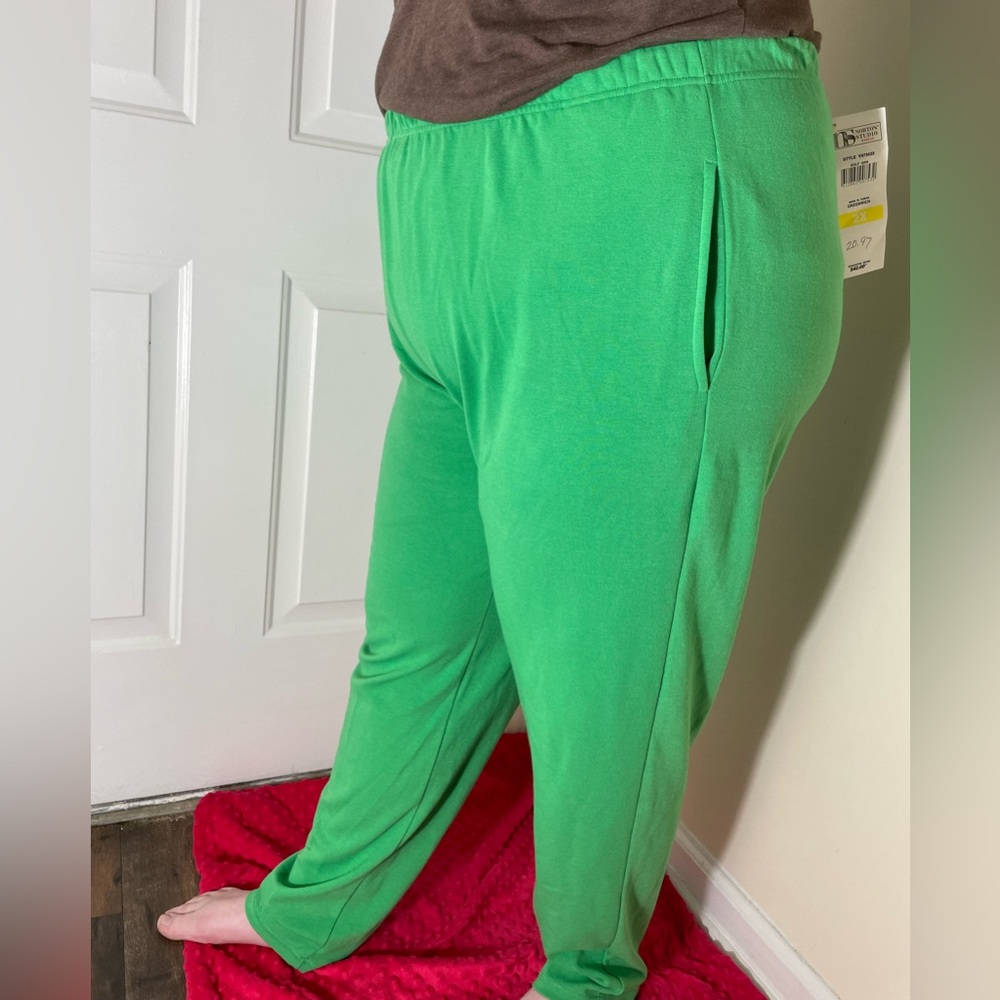 Bright green vintage Norton Studios! So cute